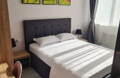 Аренда комфортной 2-комнатной квартиры 55 м² с отдельной кухней и видом на море в районе Mamaia, Констанца, Румыния